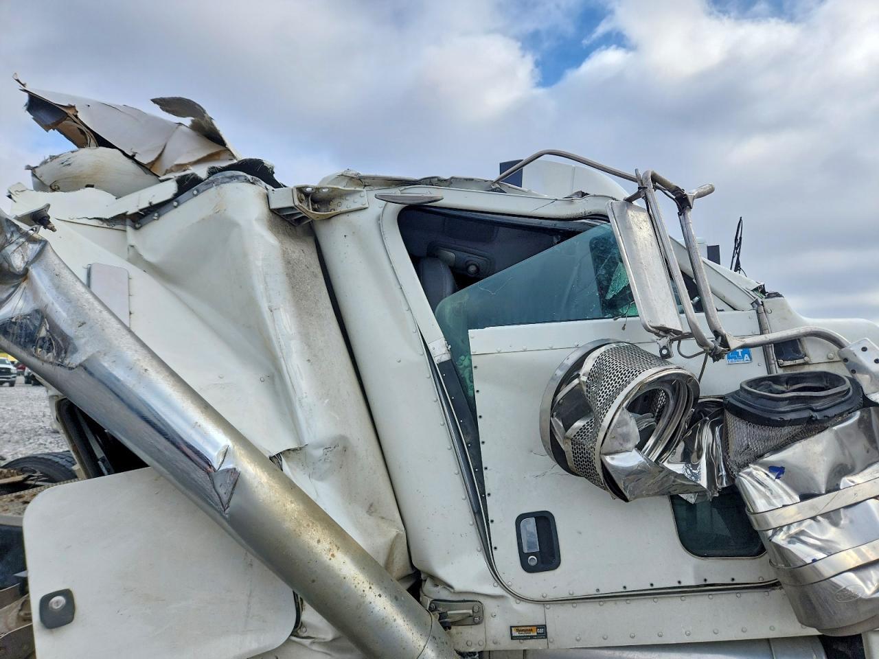 2018 Peterbilt 389 Semi Truck
