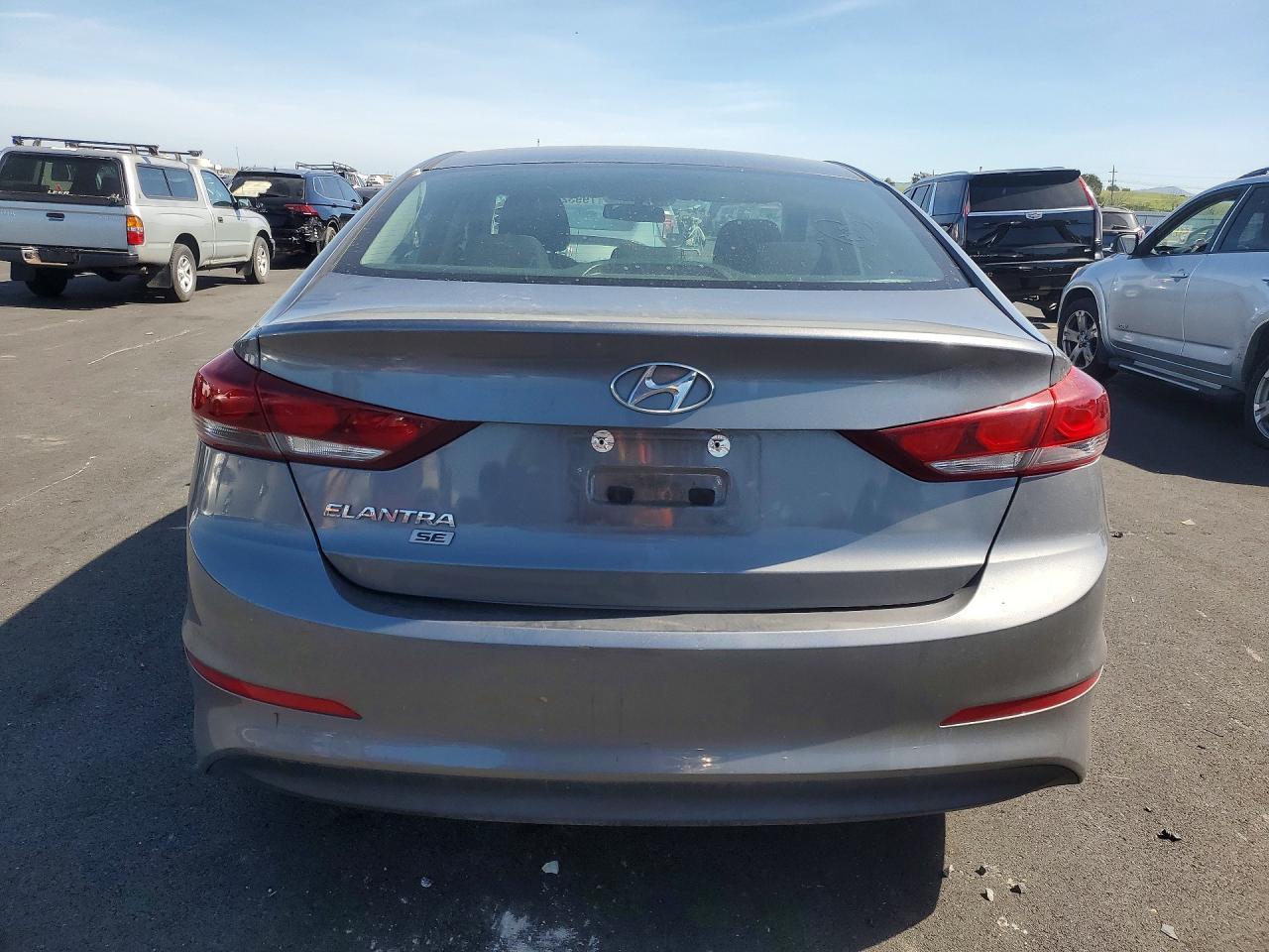 2018 Hyundai Elantra se