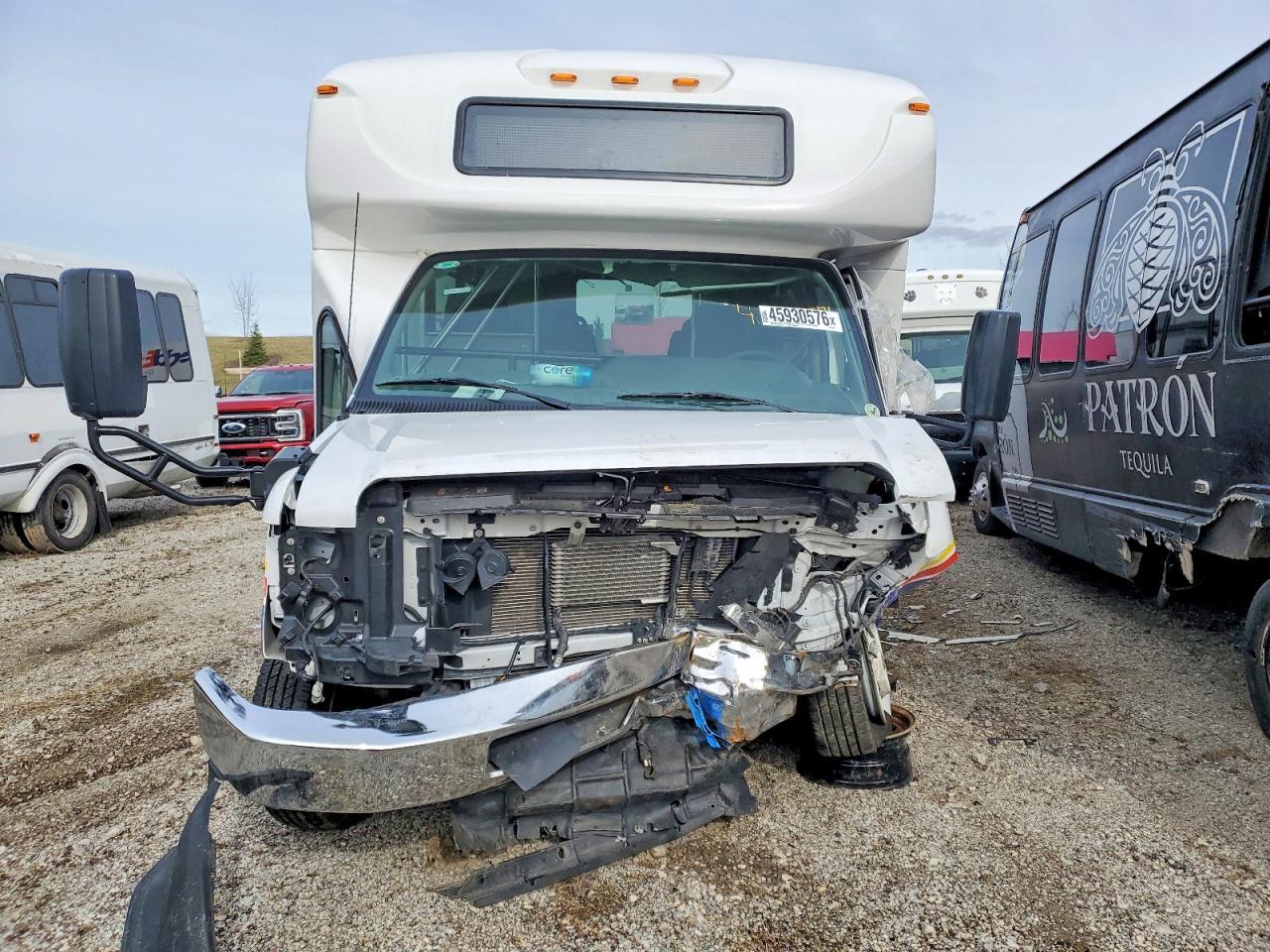 2025 Ford Econoline E450 Super Duty Cutaway Van