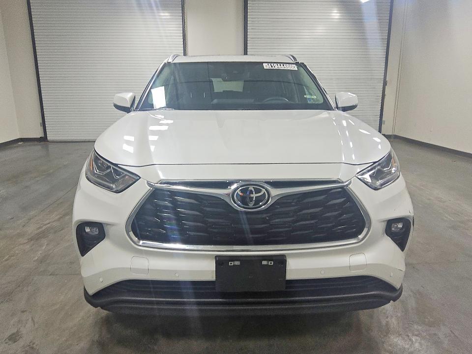 2025 Toyota Highlander Hybrid Limited