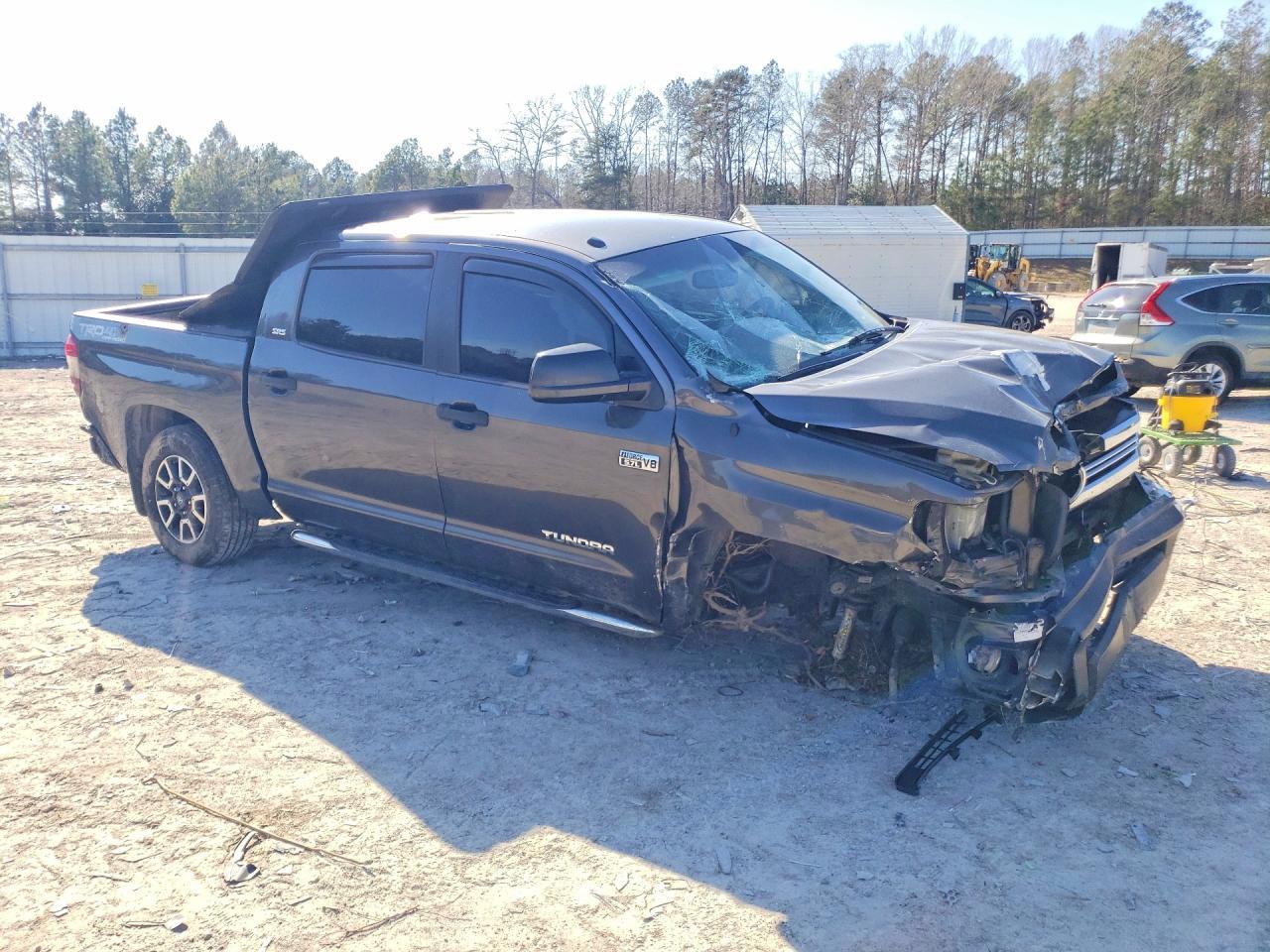 2017 Toyota Tundra SR5