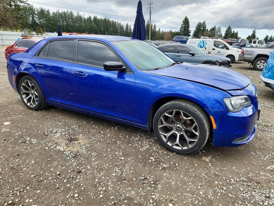 2018 Chrysler 300 Touring