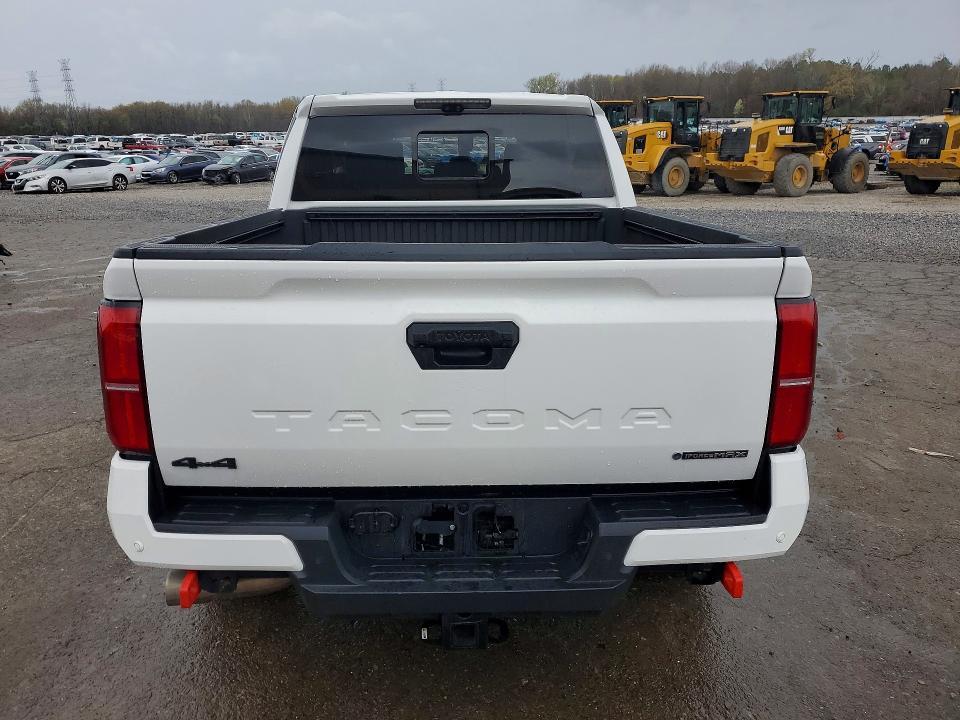 2025 Toyota Tacoma TRD OFF-ROAD HV