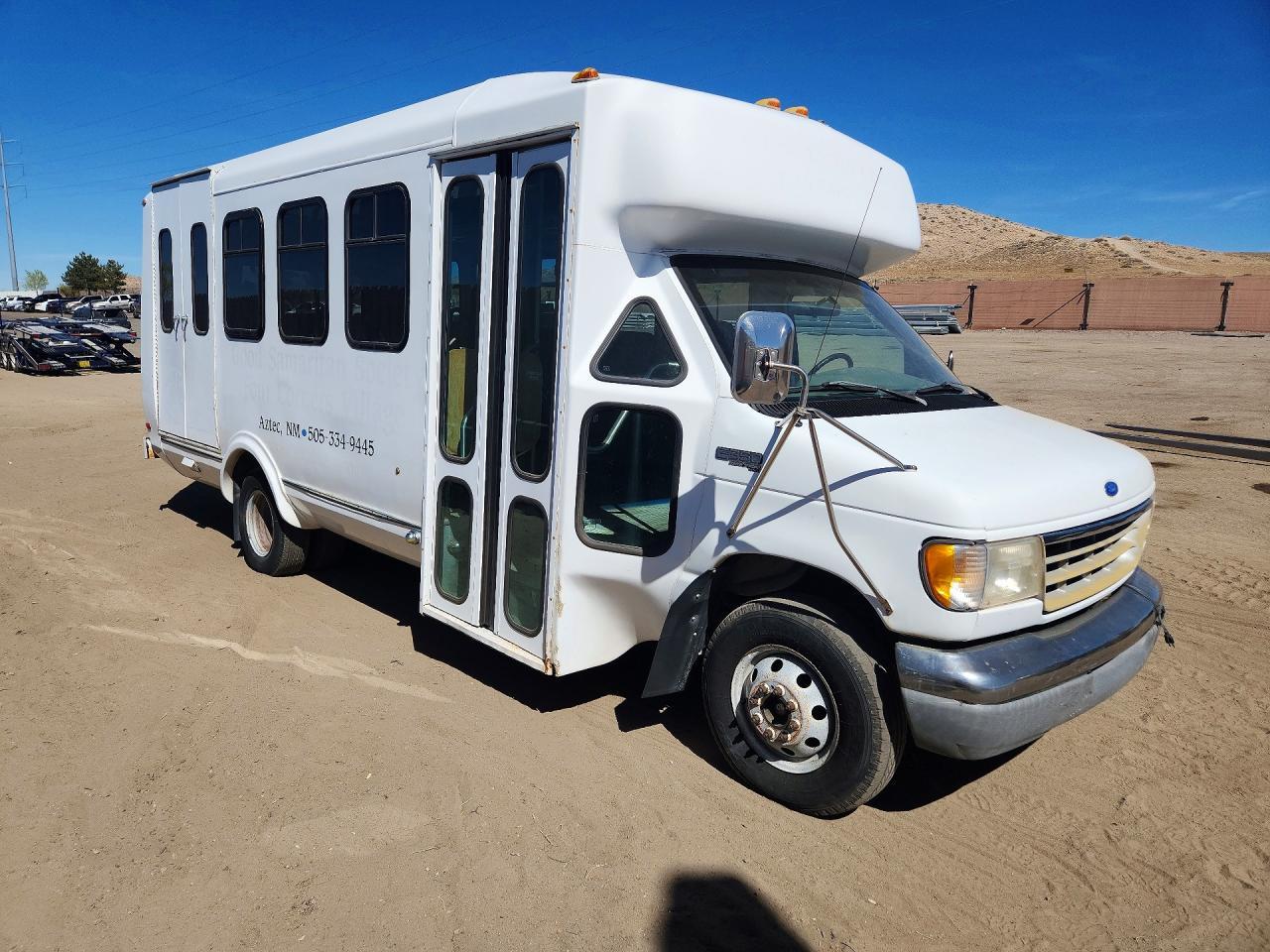 1996 Ford E-350 Shuttle Bus