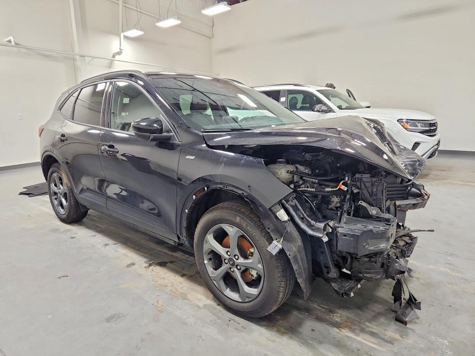 2025 Ford Escape st Line Select