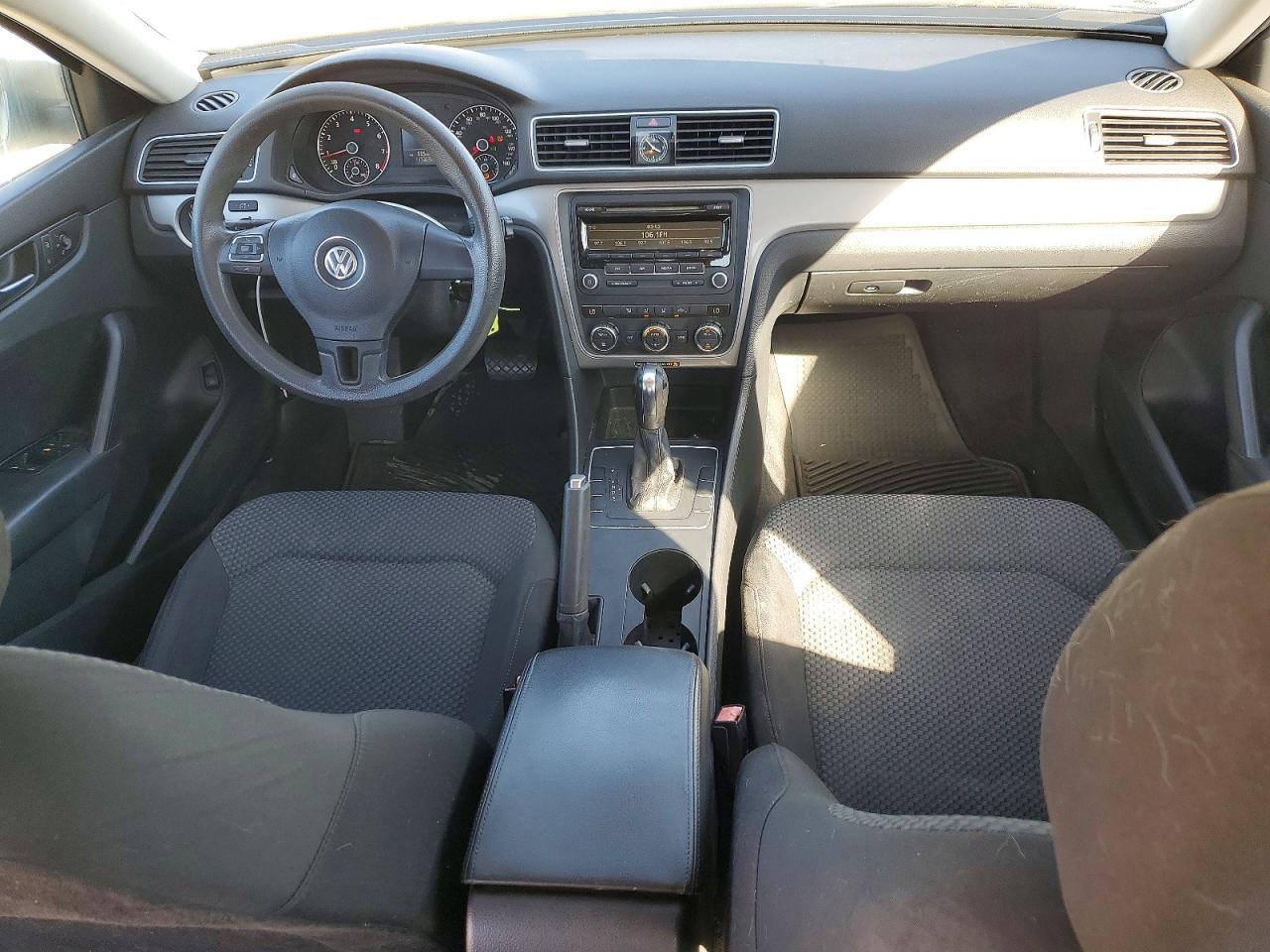 2012 Volkswagen Passat s
