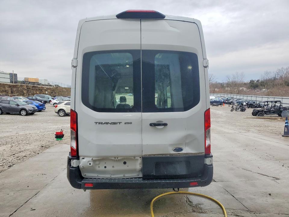 2023 Ford Transit T-250