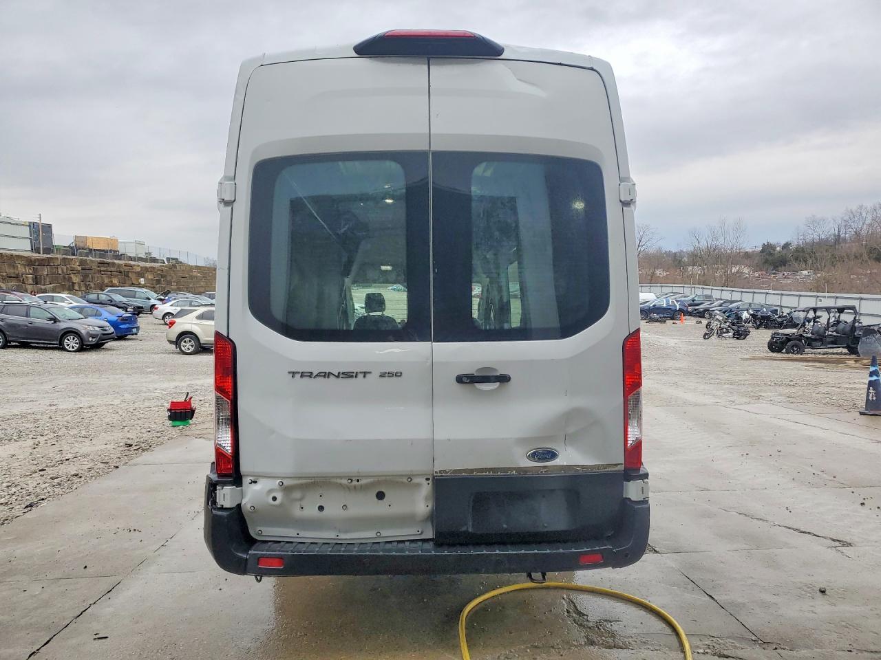 2023 Ford Transit T-250