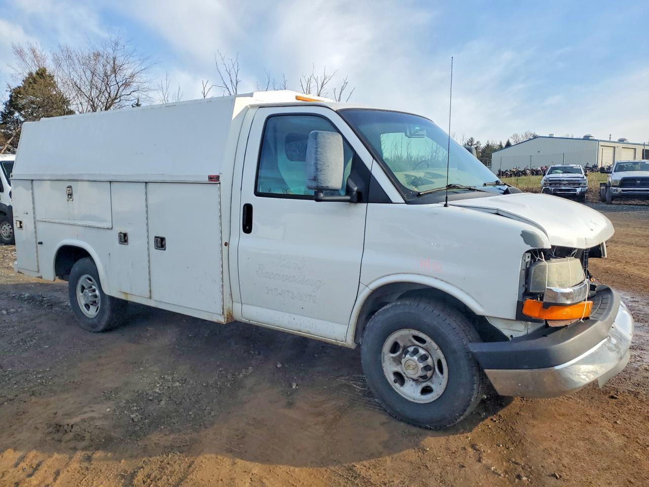 2012 Chev Rolet Express Utility / Service Truck