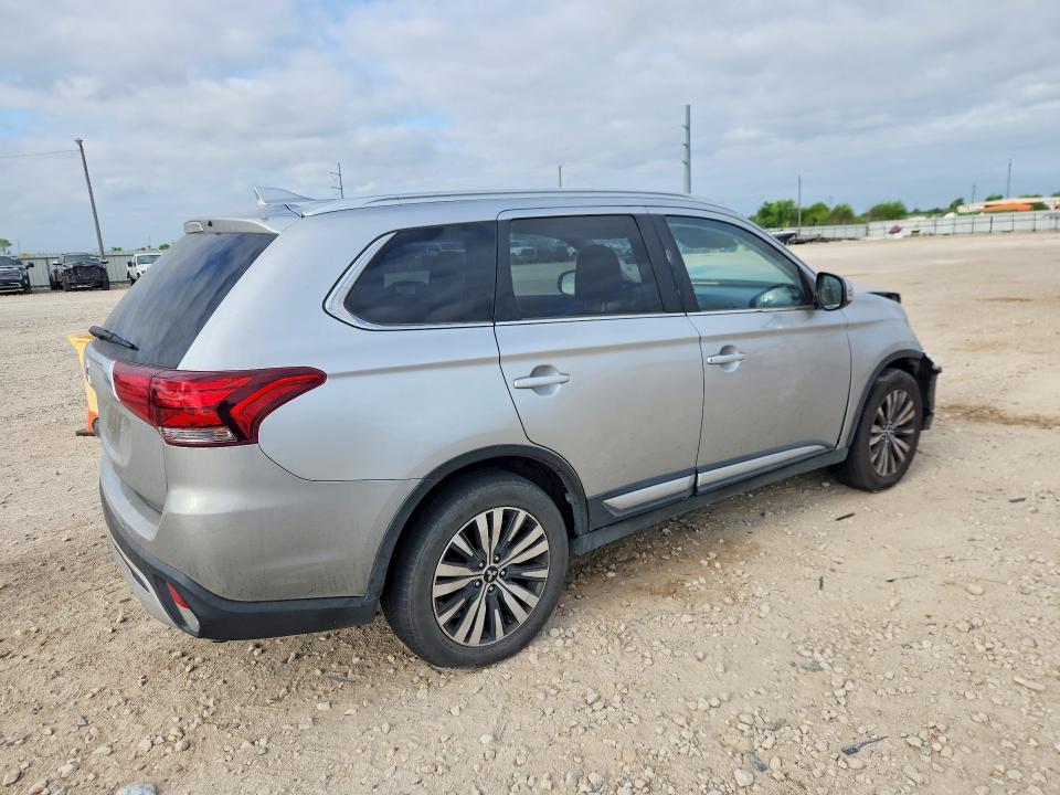 2020 Mitsubishi Outlander se