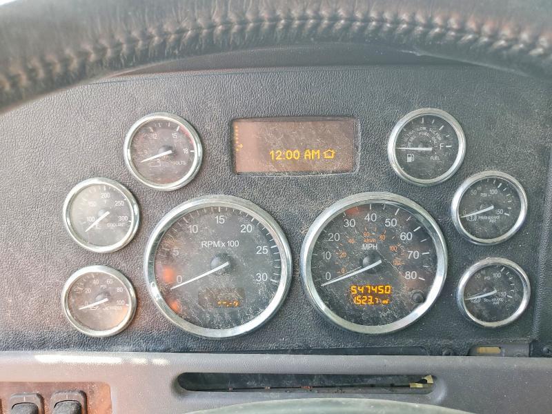 2022 Peterbilt 389-semi Truck