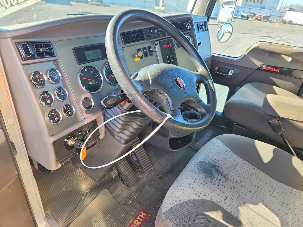 2020 Kenworth Construction T270