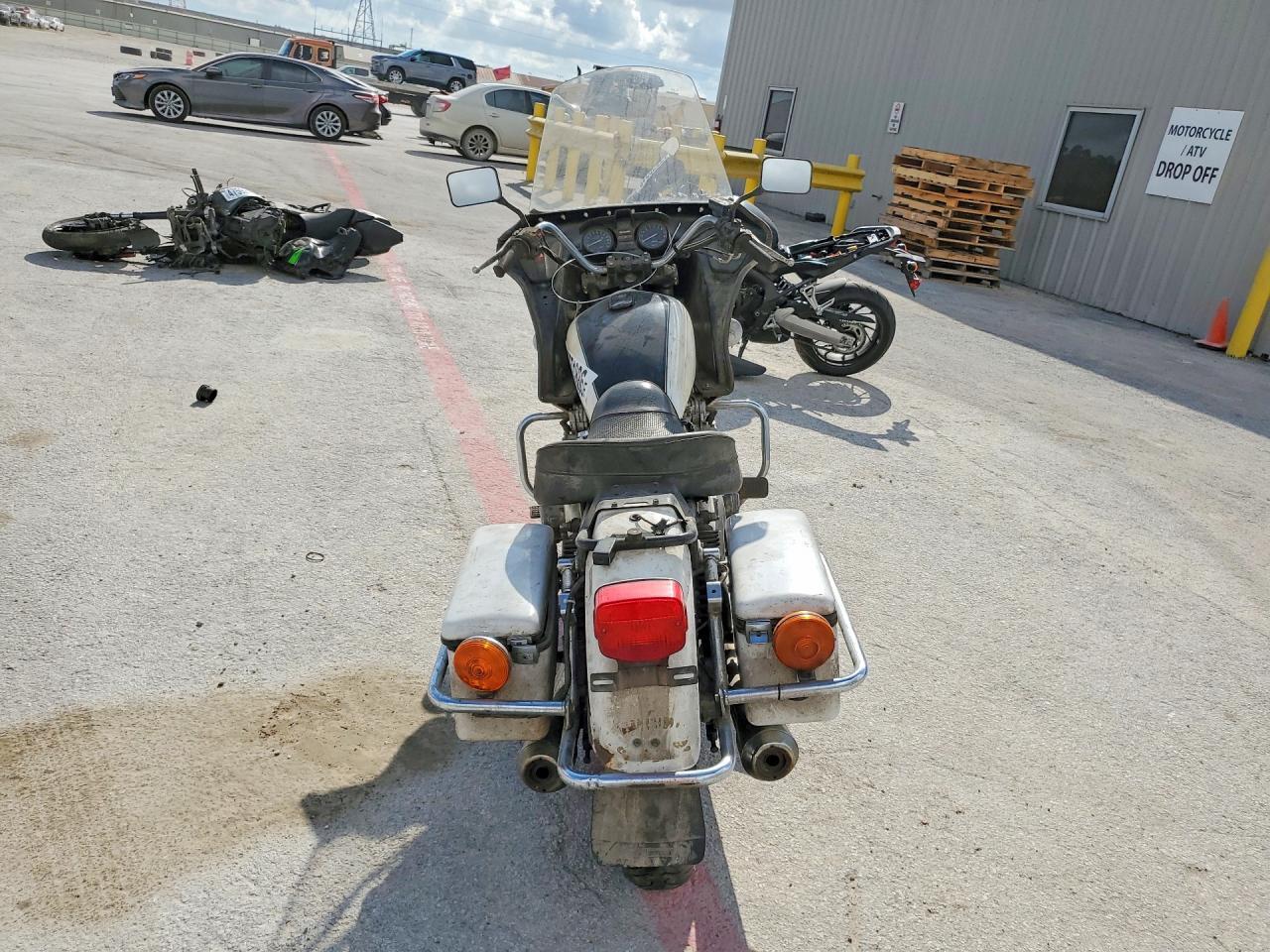 2005 Kawasaki KZ1000 P