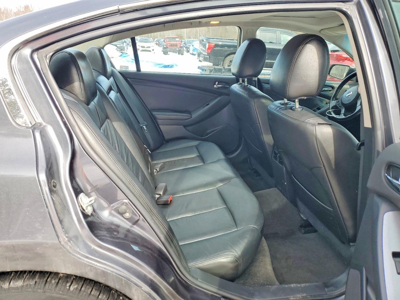 2011 Nissan Altima 3.5 sr