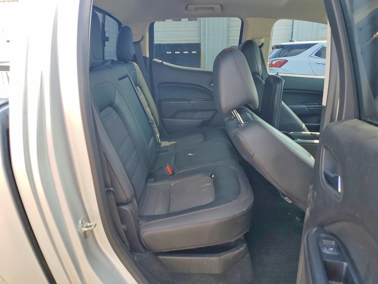2016 GMC Canyon SLE