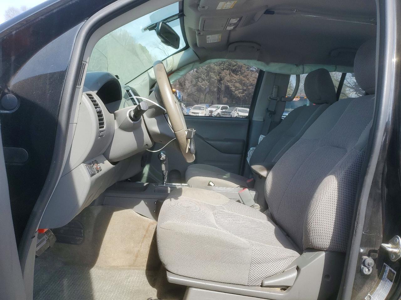 2017 Nissan Frontier SV