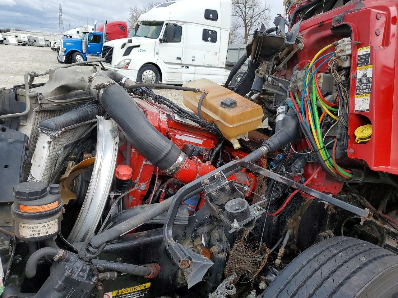 2004 Volvo VN VNL-Semi Truck