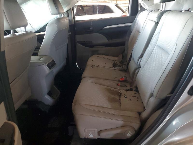 2018 Toyota Highlander le Plus