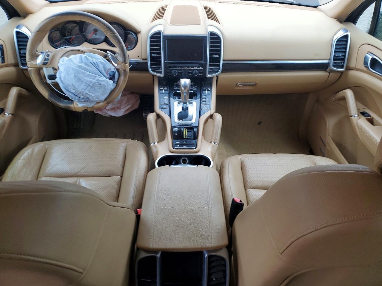 2011 Porsche Cayenne s