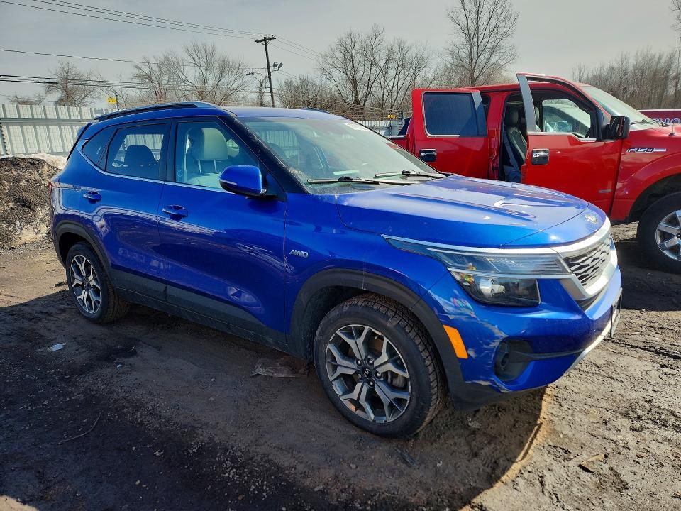 2021 KIA Seltos ex