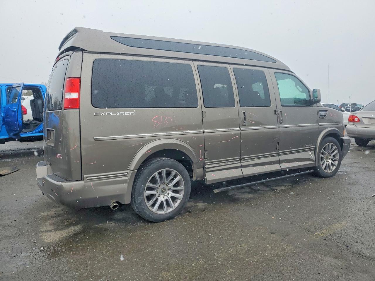 2021 GMC Savana G2500 LS