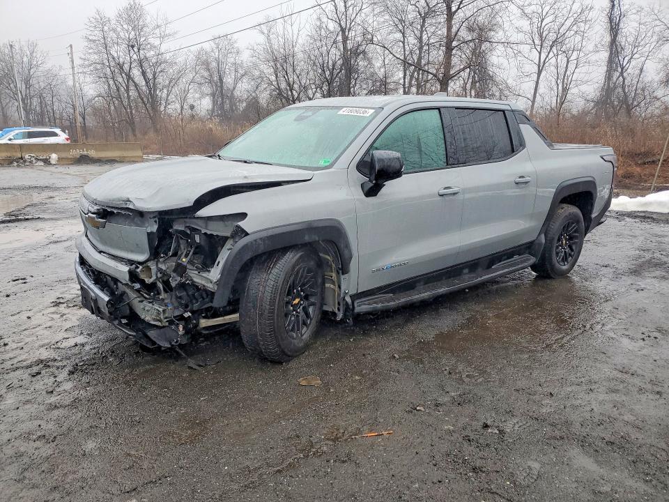 2025 Chevrolet Silverado lt