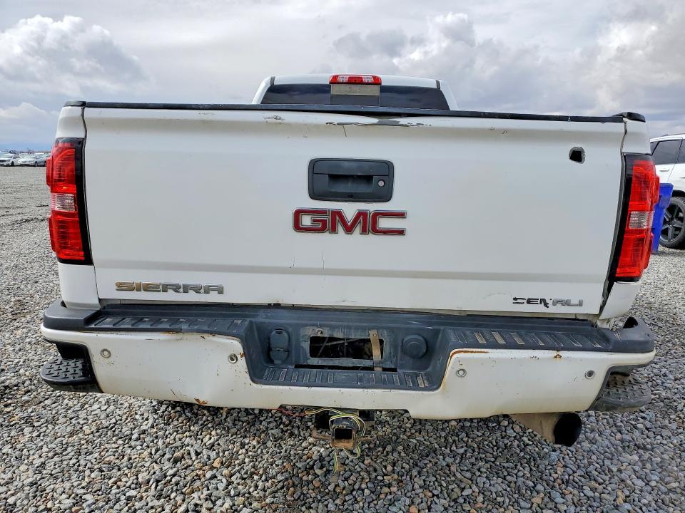 2015 GMC Sierra K3500 Denali