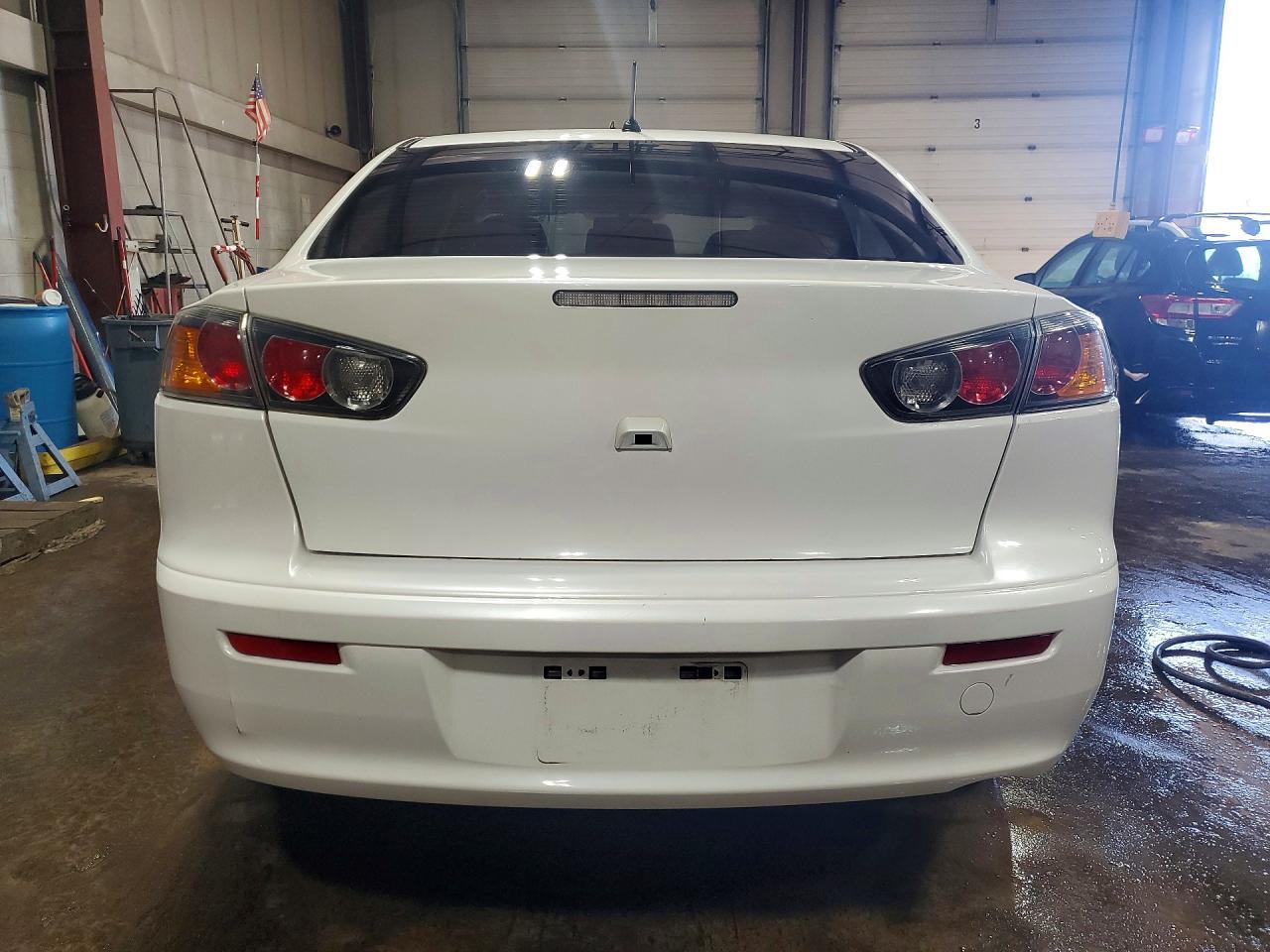 2017 Mitsubishi Lancer es