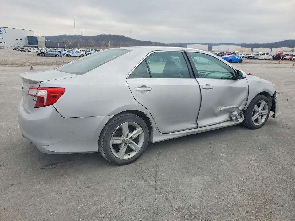 2013 Toyota Camry se