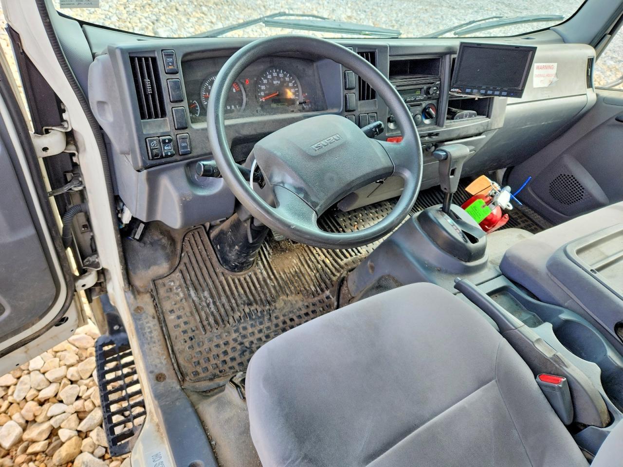 2019 Isuzu NPR HD BOX Truck