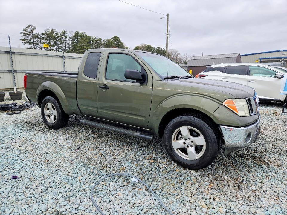 2005 Nissan Frontier SE