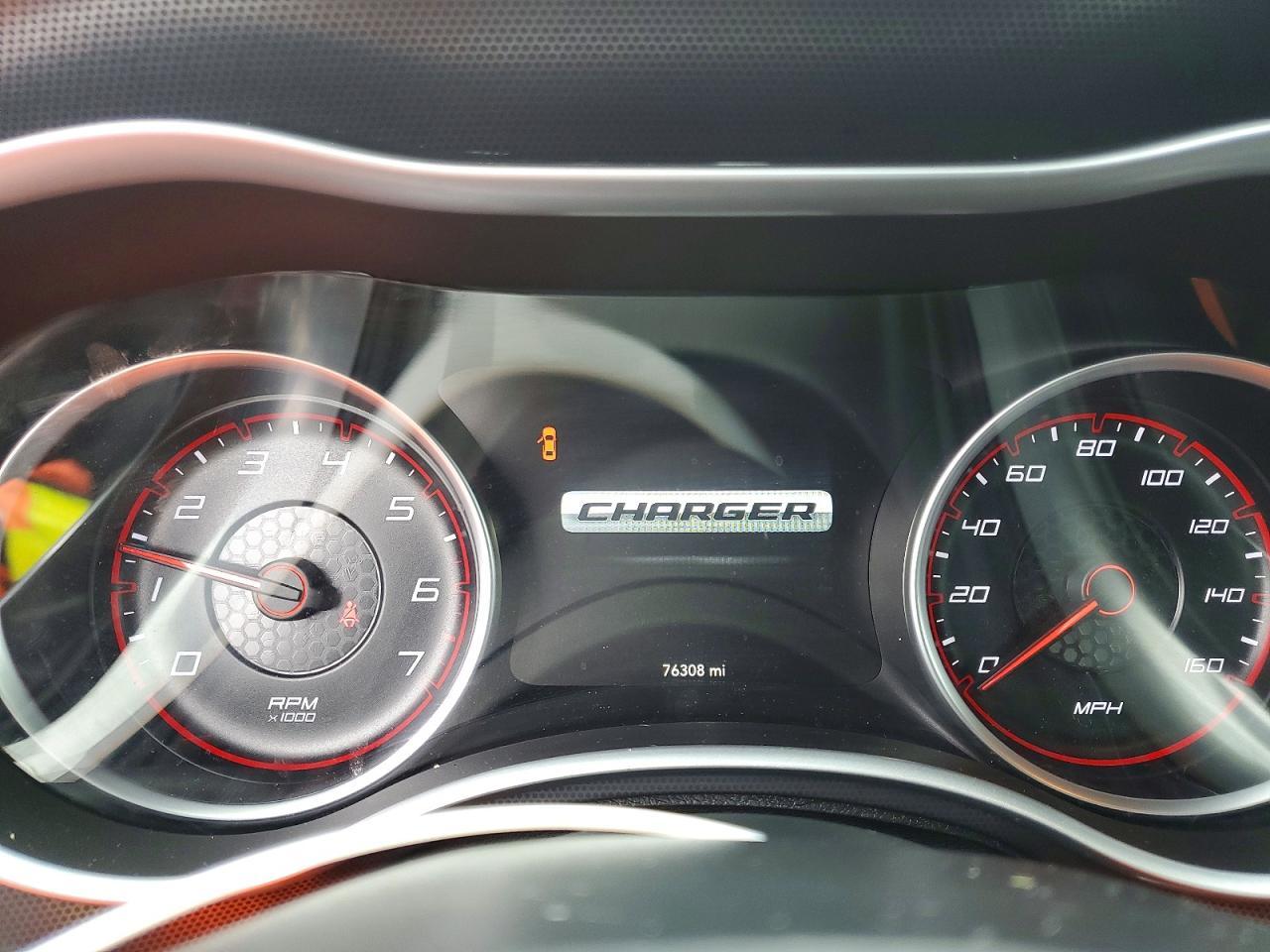 2016 Dodge Charger r
