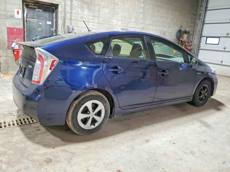 2015 Toyota Prius two