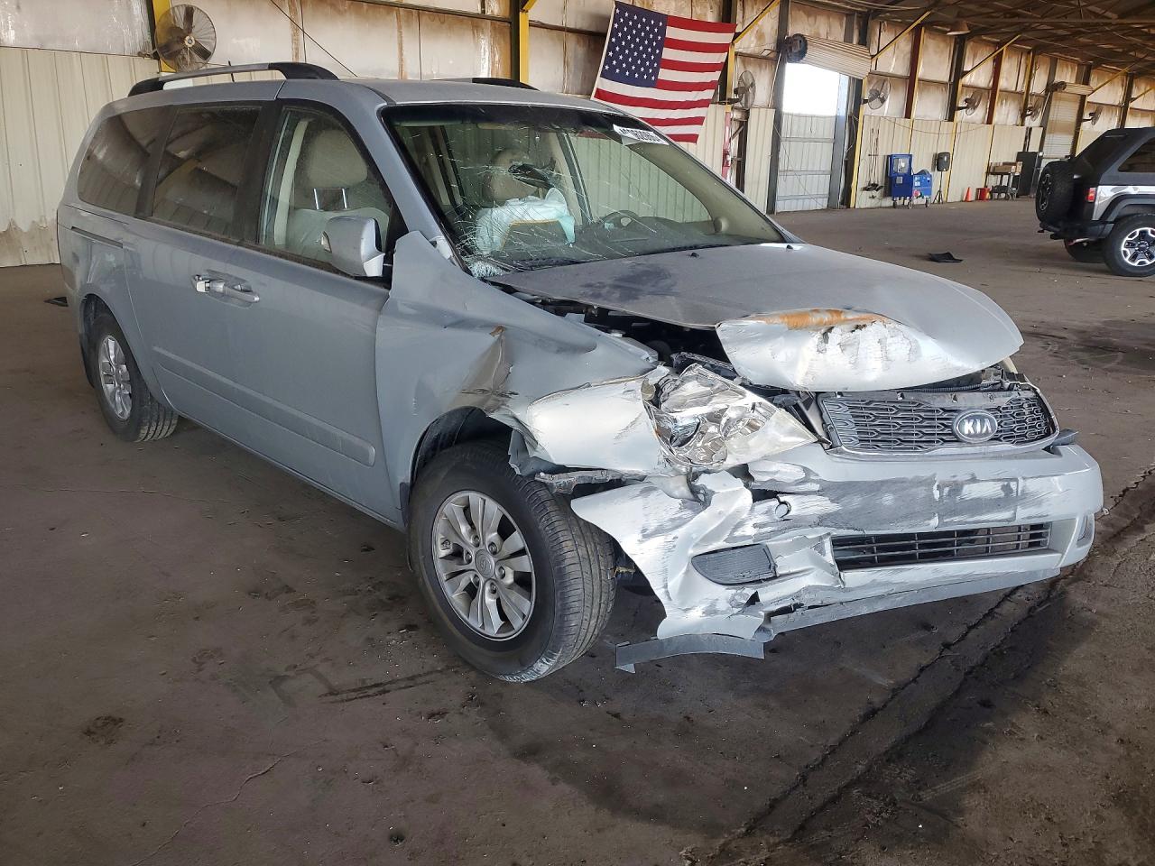 2012 KIA Sedona lx