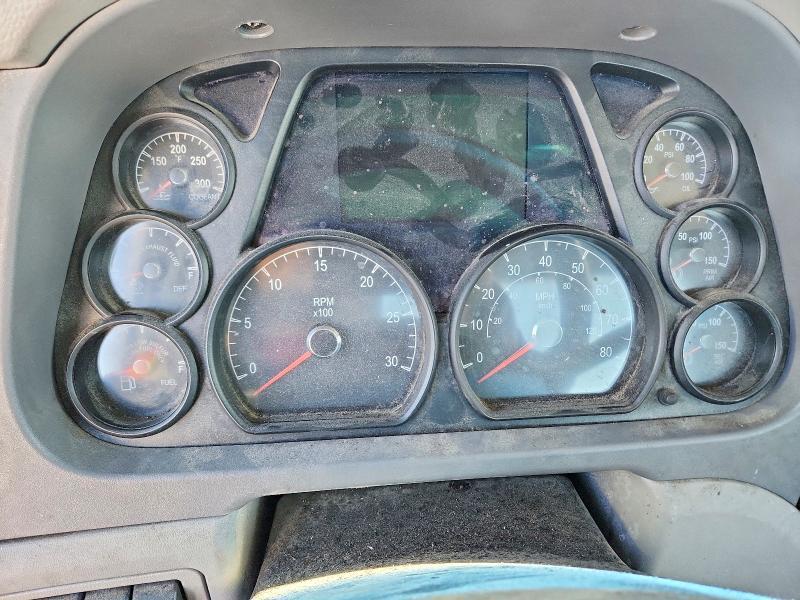 2017 Peterbilt 579 Semi Truck