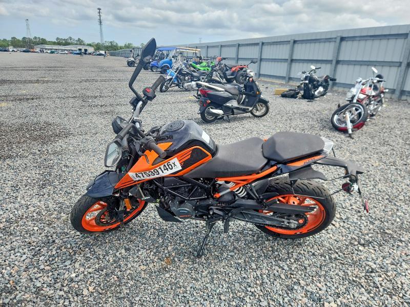 2023 KTM 200 Duke