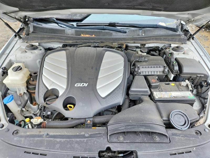 2016 KIA Cadenza Limited