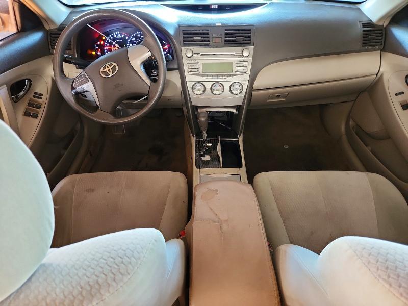 2010 Toyota Camry le