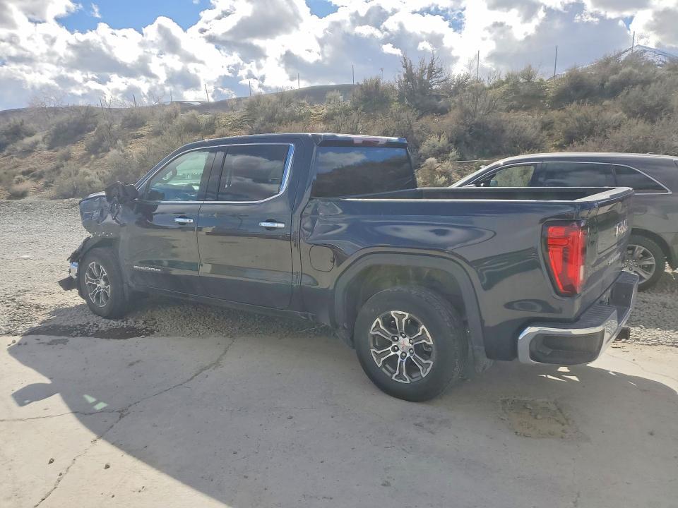 2025 GMC Sierra K1500 SLT