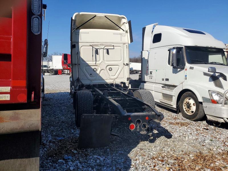 2022 Freightliner Cascadia 1-Semi Truck