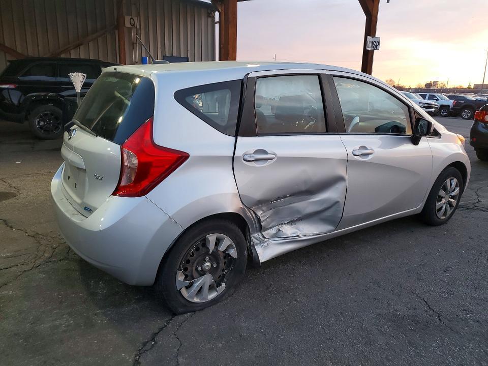 2016 Nissan Versa Note sv