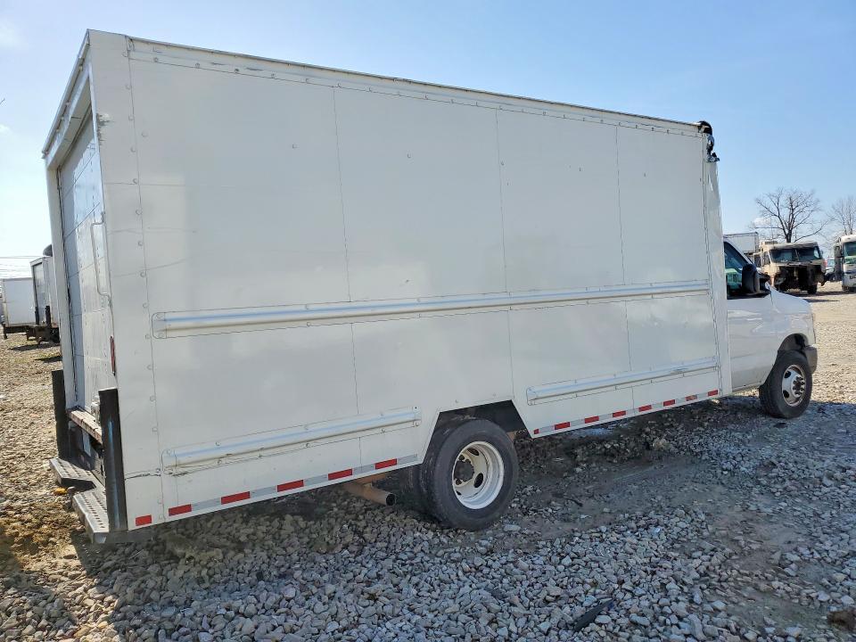 2018 Ford E350 box Truck