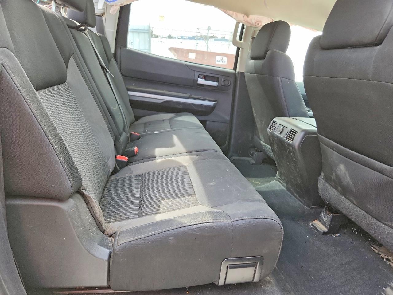 2014 Toyota Tundra SR5