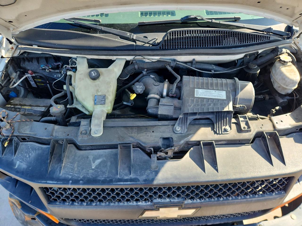 2008 Chev Express Cargo 3500 1