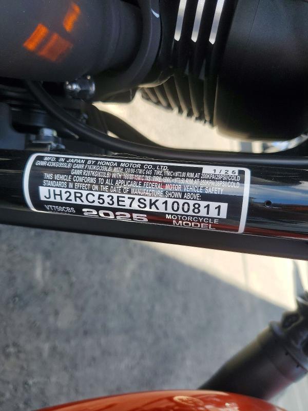 2025 Honda VT750 C2B