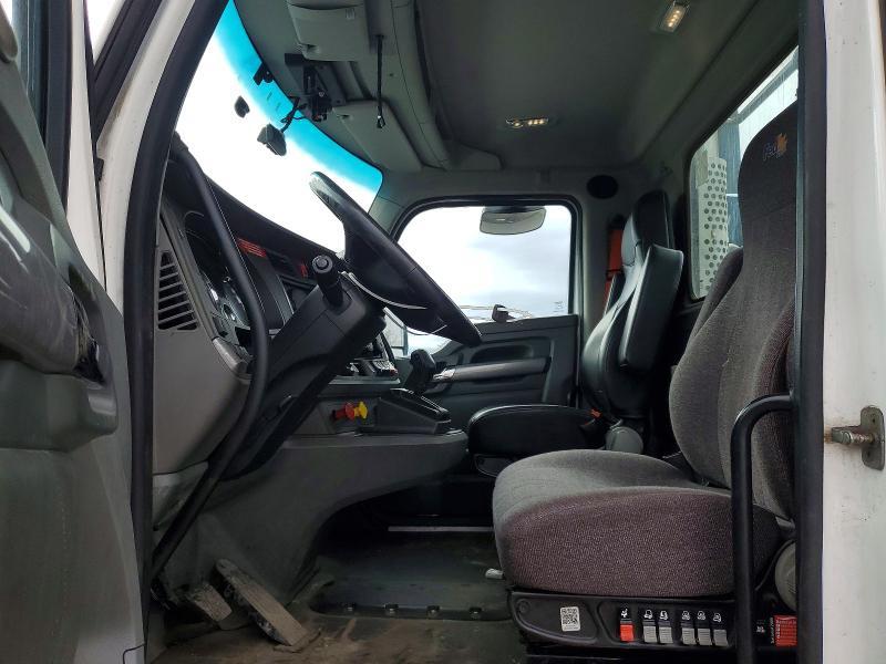 2017 Kenworth Construction T680