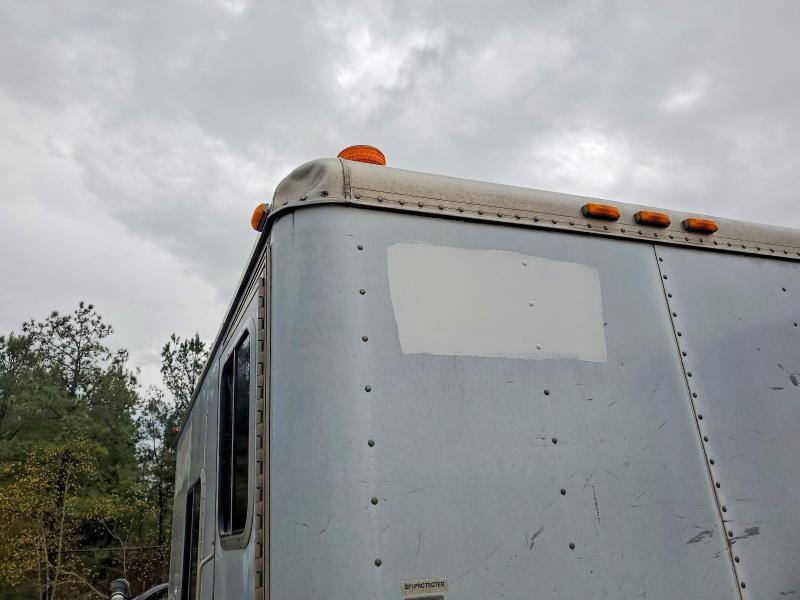 2003 Feathrlite 2003 Featherlite Fiber Optic Splicing Trailer
