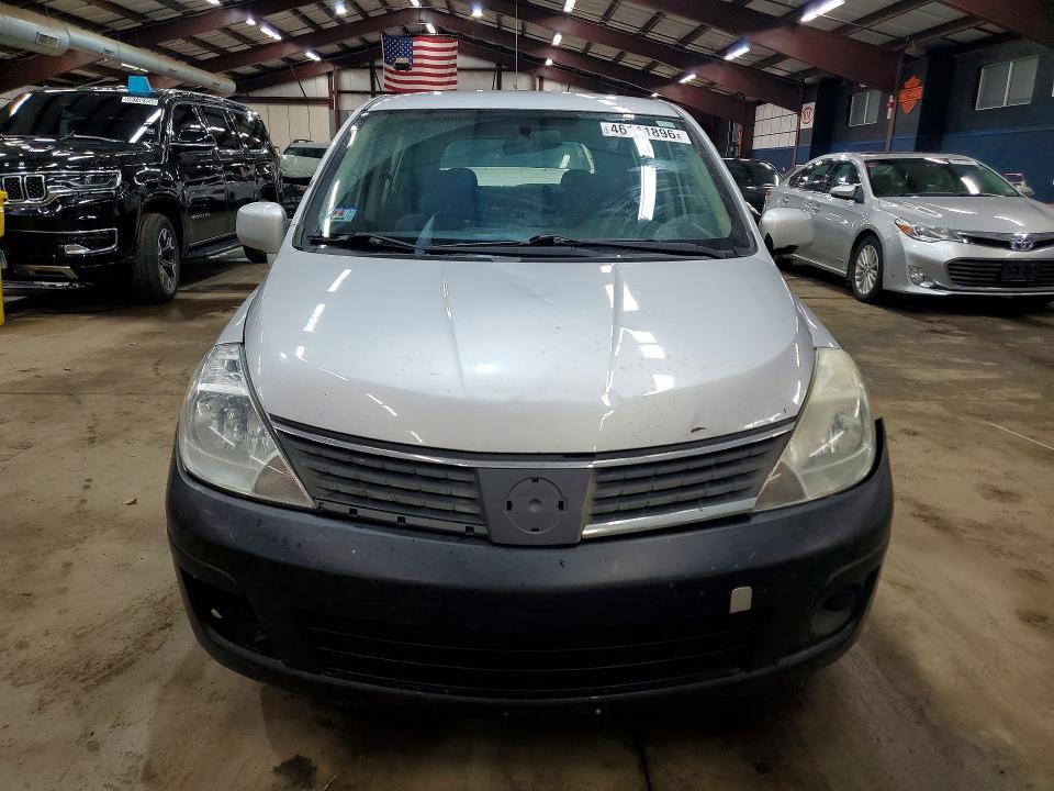 2009 Nissan Versa 1.8 s