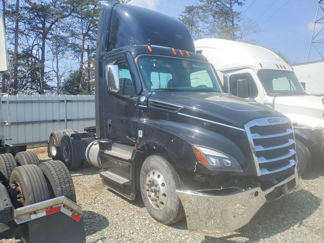 2024 Freigliner 2024 Freightliner Cascadia 126 Semi Truck