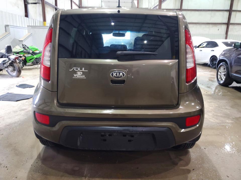 2013 KIA Soul Base